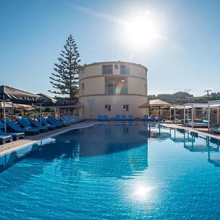 Island Hotel 3*